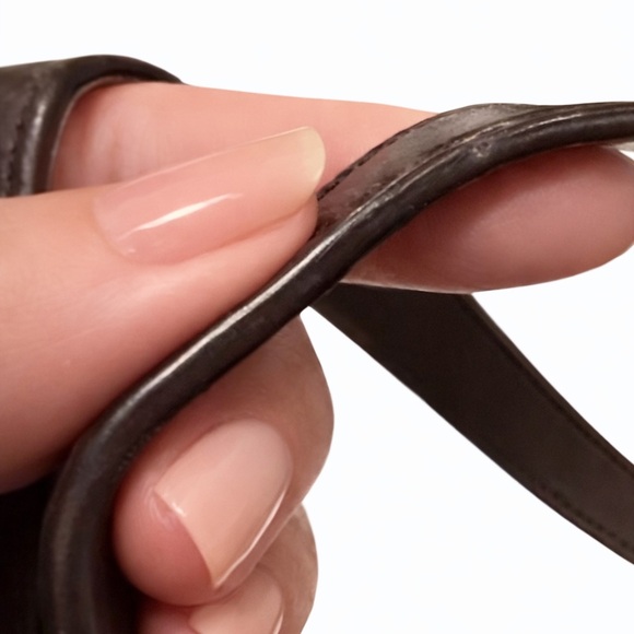 Coach Gallery signature Khaki Tote. F19388 - Picture 15 of 16